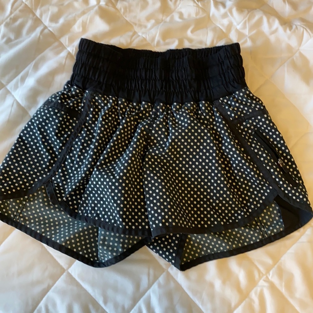 Lululemon Size 6 Shorts